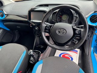 /photos/1045/37c4f469-2960-42c1-a904-576e797f3940_i320x240.jpg