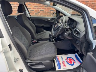 /photos/1045/8ea019fc-e81f-4df6-83b5-864c0d6f5c51_i320x240.jpg